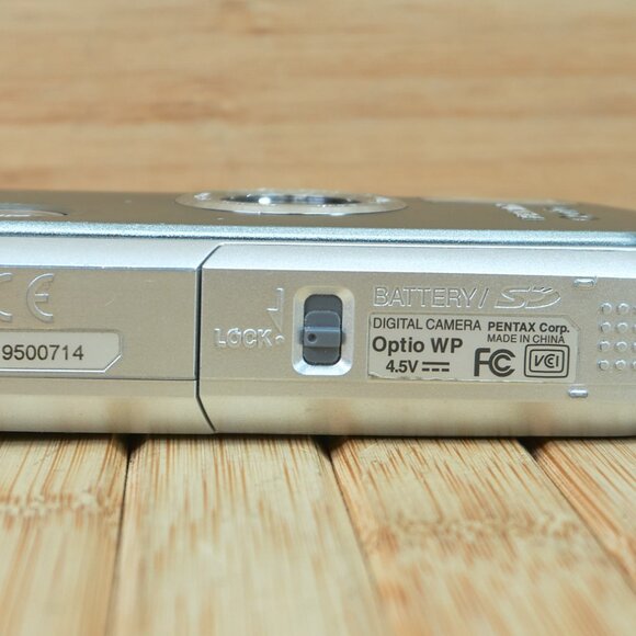 Pentax Optio WP 5MP Waterproof Digital Camera, with 3x Optical Zoom - Picture 9 of 10